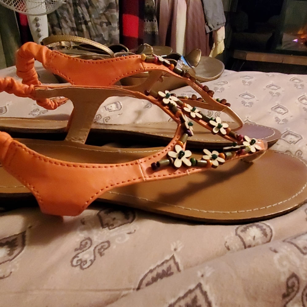 Sandals - Picture 3 of 6